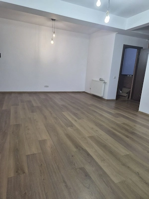 Inchiirez spatiu Birou - IR Business Center 