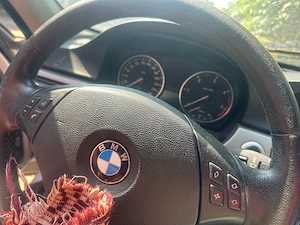 Dezmebrez bmw e90 mașina se da întreagă 900  preț fix  - imagine 2