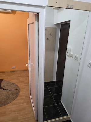 Garsonieră 24 mp | Zona UMT | Mobilată și utilată | Aer condiționat - imagine 3
