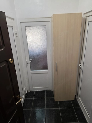 Garsonieră 24 mp | Zona UMT | Mobilată și utilată | Aer condiționat - imagine 2