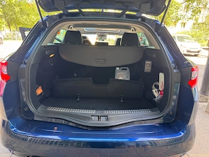 Renault Megane 4  2018 Full | Panoramic | Scaune + volan Incalzite  + Masaj sofer | Trapa Panoramica - imagine 8