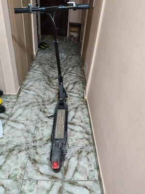 Trotinetă electrică 