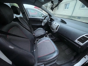 Hyundai i20 1.2 Benzină   2012   Proprietar   Întreținută   212.865 km - imagine 7