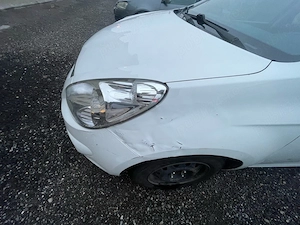 Hyundai i20 1.2 Benzină   2012   Proprietar   Întreținută   212.865 km - imagine 9