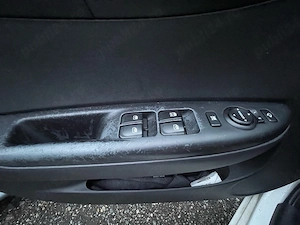Hyundai i20 1.2 Benzină   2012   Proprietar   Întreținută   212.865 km - imagine 8
