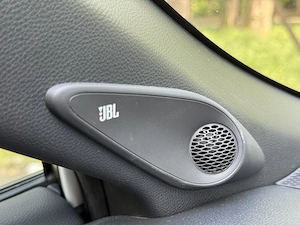 Toyota Corolla Cross dual bi-tone exclusive - imagine 8