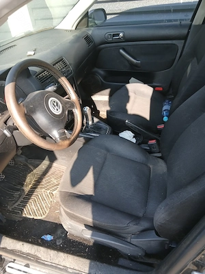 Vând volkswagen bora motor 1.4 benzina, an 2001 - imagine 3