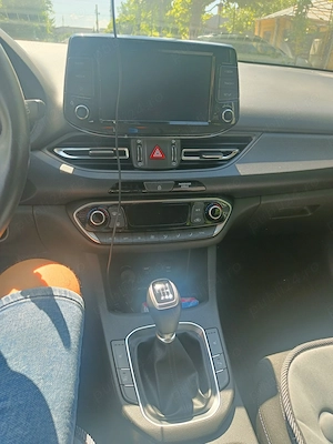 HYUNDAI i30 1.5 DPI   2022 - imagine 6