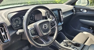 Vand Volvo XC40 FWD Automat Panoramic - imagine 7