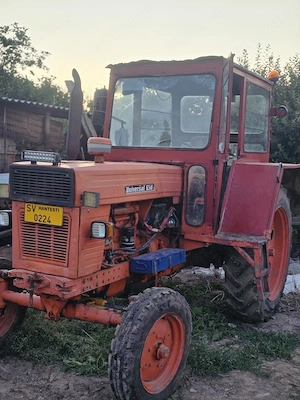 Vând tractor u650 în în perfectă de funcționare 