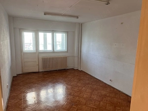 Vanzare Apartament decomandat 2 camere, bloc 1980, 1 min metrou Obor - imagine 3