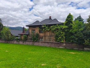 Casa de locuit Campulung Moldovenesc 242mp cu teren 1756mp - imagine 20