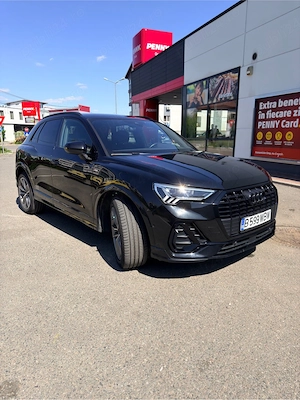 AUDI Q3 TFSIe Plug-in Hybrid S Line - imagine 5