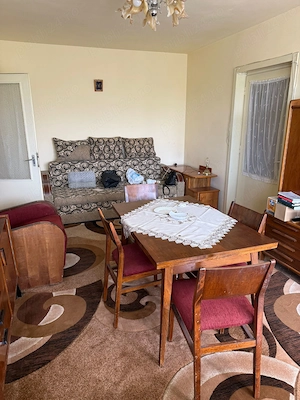 Vand apartament 2 camere  - imagine 3
