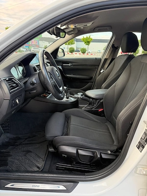 Vând BMW Seria 1 118i Sport Line, benzina, automat, LED, NAVI - imagine 8