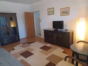 inchiriere 3 camere str Traian colt Labirintului, et 5 7  - imagine 3