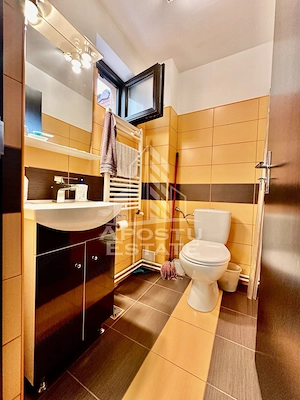 Duplex cu 4 camere situat la asfalt, in zona Planetelor - imagine 12