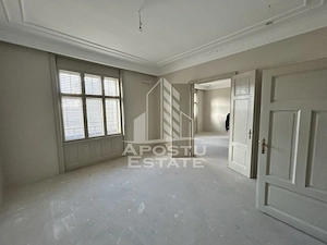 Casa renovata , de vanzare, teren 1179 mp, Ultracental, Timisoara. - imagine 10