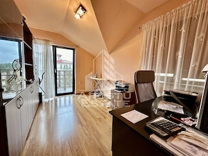 Duplex cu 4 camere situat la asfalt, in zona Planetelor - imagine 8
