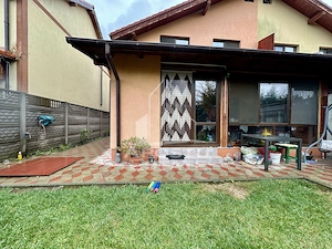 Duplex cu 4 camere situat la asfalt, in zona Planetelor - imagine 13