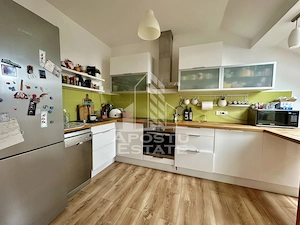 Apartament cu 3 camere, 2 terase, mobilat, la asfalt, zona Planetelor - imagine 10