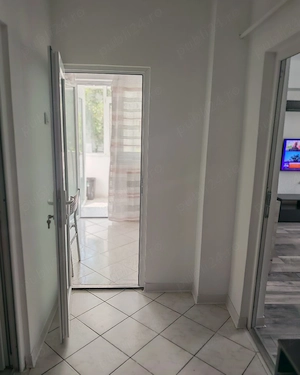 Închiriez apartament cu o camera  - imagine 8