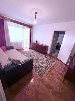 Inchiriez apartament 2 camere semidecomandat  - imagine 2