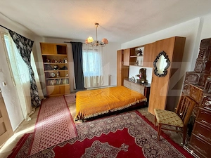 CASĂ SPAȚIOASĂ DE ÎNCHIRIAT – IDEALĂ PENTRU CAZARE MUNCITORI!