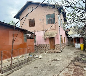 CASĂ INDIVIDUALĂ P+1 — 143 mp utili, 4 Dormitoare, teren 304 mp!Targoviște/Sârbi