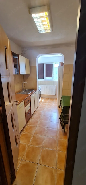 Apartament 3 camere de inchiriat
