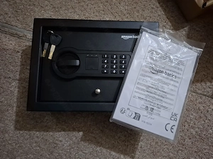 Seif mic Amazon Basics