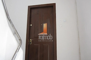 Apartament spatios la etajul 1 intr-o vila interbelica, pretabil birou - imagine 9