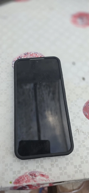 Samsung S24 