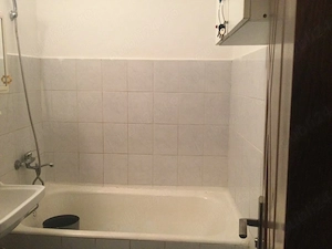 Apartament o camera - imagine 2