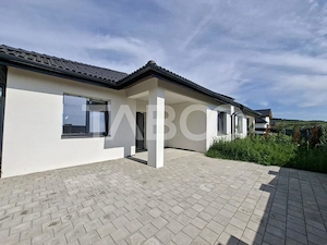 Casa individuala pe un singur nivel 479 mp teren Cristian Sibiu - imagine 5