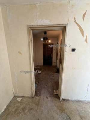 3 camere Emil Racovita etaj 1 67mp  cu boxa si loc de parcare - imagine 8
