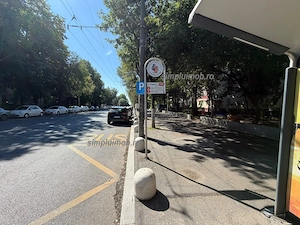 3 camere Emil Racovita etaj 1 67mp  cu boxa si loc de parcare