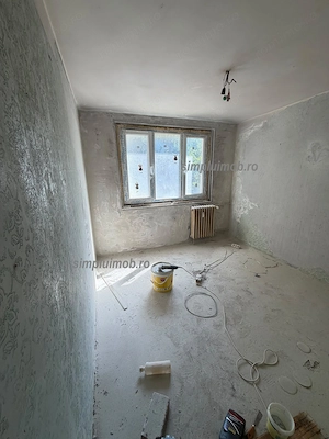 3 camere Emil Racovita etaj 1 67mp  cu boxa si loc de parcare - imagine 12