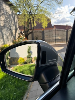 Vand VW Tiguan R-Line - imagine 5