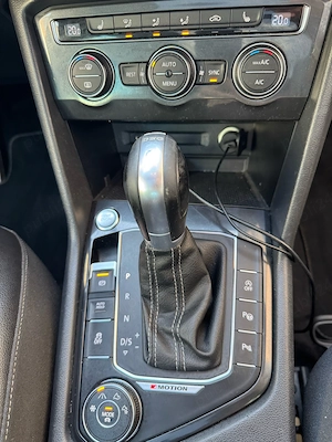 Vand VW Tiguan R-Line - imagine 8