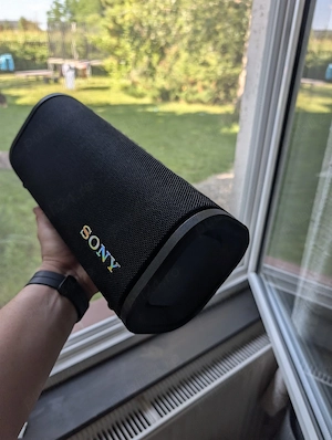 Vand boxa Sony ULT5