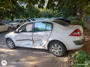 Masină care nu te lasă - imagine 4