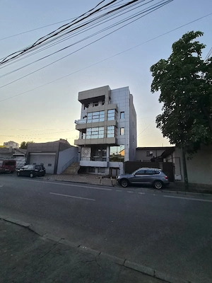 Inchiirez spatiu Birou - IR Business Center  - imagine 8