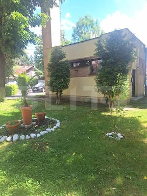 De vânzare spațiu cu potențial de conversie în apartament – 42 mp
