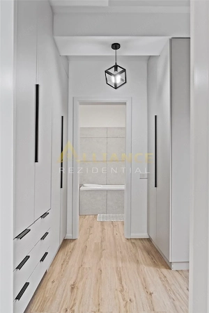 Casa individual #259; | Miori #539;a | Cartierul Nou , 4 camere , 2 b #259;i ! - imagine 9