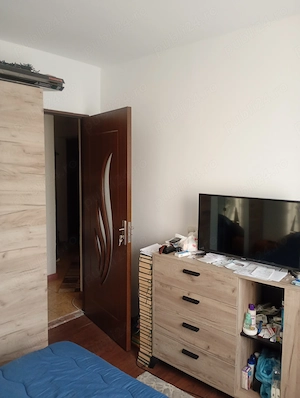 Închiriez apartament  - imagine 5