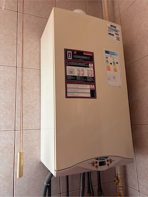 Vand apartament 2 camere - imagine 4