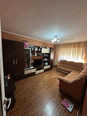 Ofer spre vânzare apartament două camere Mioveni, eliberare imediată.