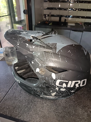 Vând casca bicicleta,skate,patine..