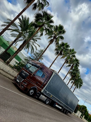 Angajam sofer transport international la prelata pe diverse relatii AT-EU, IT-BENELUX, DE-UK - imagine 4
